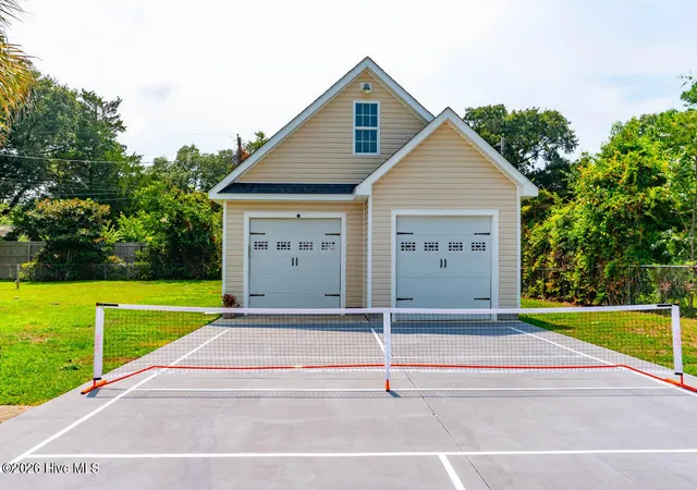 Photo 4 of Single family home for sale at 310 Holly Ln, Cape Carteret, NC 28584 | MLS# 100590004 | Listing updated on 2026-08-31