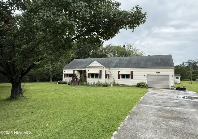 Photo 3 of Single family home for sale at 238 Old Nassau Rd, Smyrna, NC 28579 | MLS# 100589198 | Listing updated on 2026-09-29