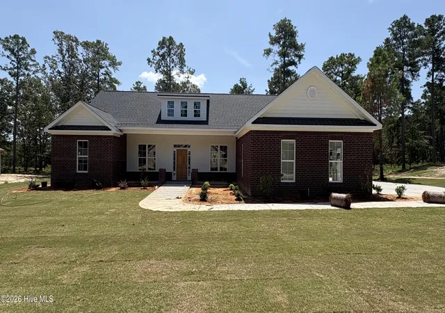 Photo 1 of Single family home for sale at 425 Longshadow Dr, Aiken, SC 29803 | MLS# 98257040 | Listing updated on 2026-09-02