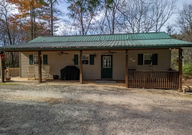 Photo 1 of Single family home for sale at 212 Pendergrass Rd, Marble, NC 28905 | MLS# 98525458 | Listing updated on 2026-08-18