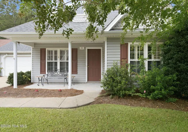 Photo 3 of Single family home for sale at 104 Uster Ct, New Bern, NC 28562 | MLS# 100599242 | Listing updated on 2026-09-09