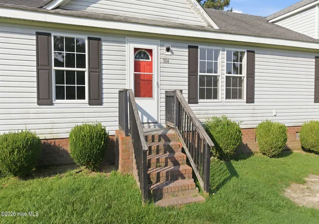Photo 3 of Single family home for sale at 506 Britannia Dr, Greenville, NC 27834 | MLS# 100596391 | Listing updated on 2026-08-26