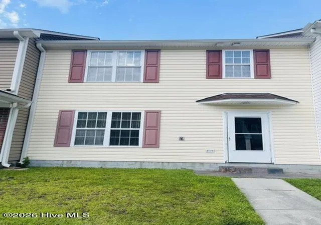 Townhouse for sale at 304 Comanche Trl, Havelock, NC 28532 | MLS# 100599115