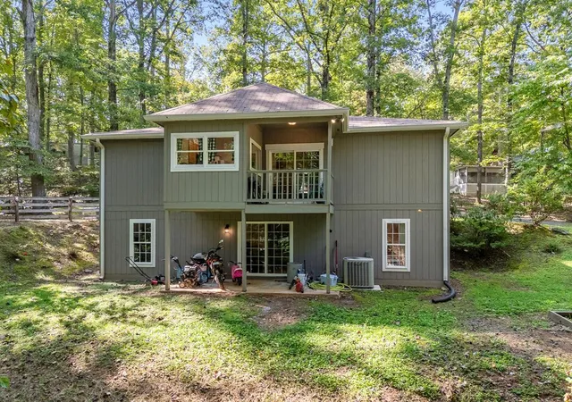 Photo 3 of Single family home for sale at 571 Shady Grv Ln, Hayesville, NC 28904 | MLS# 98544589 | Listing updated on 2026-08-18