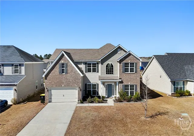Photo 2 of Single family home for sale at 125 Grimsby Rd, Savannah, GA 31407 | MLS# SA363000 | Listing updated on 2026-08-19