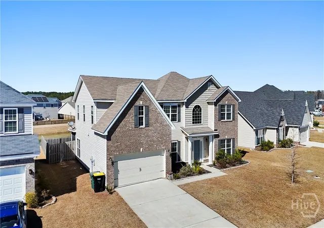Photo 3 of Single family home for sale at 125 Grimsby Rd, Savannah, GA 31407 | MLS# SA363000 | Listing updated on 2026-08-19