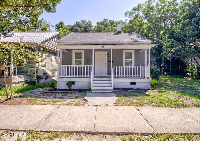 Photo 1 of Single family home for sale at 709 S 10th Street, Wilmington, NC 28401 | MLS# 100597563 | Listing updated on 2026-09-16