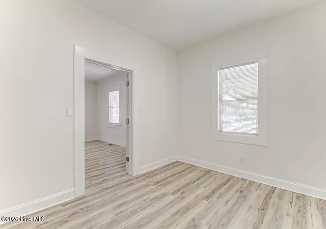 Photo 4 of Single family home for sale at 709 S 10th Street, Wilmington, NC 28401 | MLS# 100597563 | Listing updated on 2026-09-16