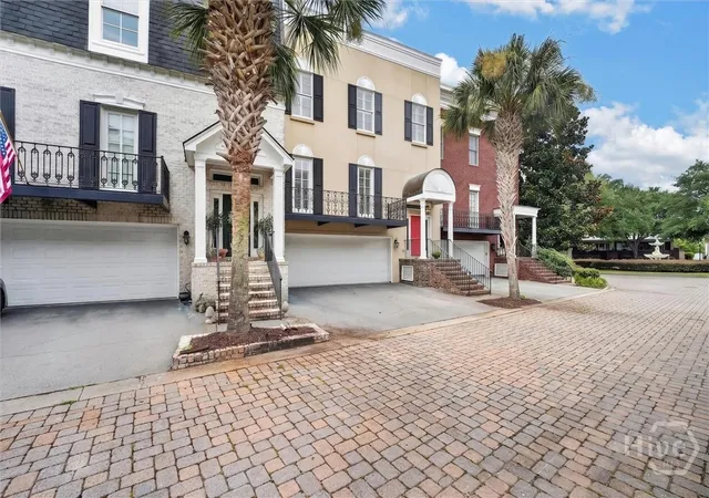 Photo 3 of Townhouse for sale at 25 Wyndham Ct, Savannah, GA 31410 | MLS# SA361387 | Listing updated on 2026-08-20