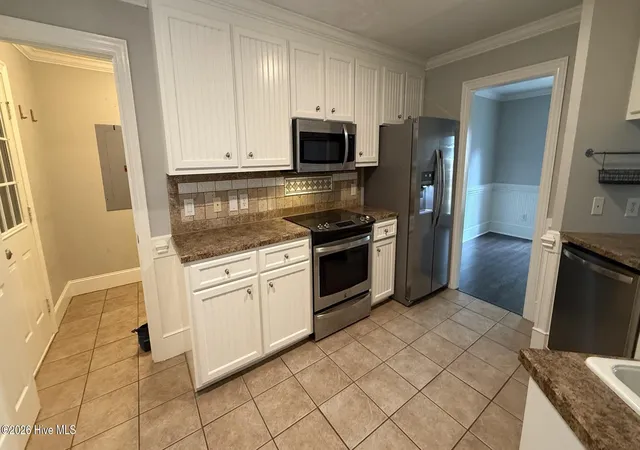 Photo 4 of Townhouse for sale at 105 Gates Dr, Winterville, NC 28590 | MLS# 100591879 | Listing updated on 2026-09-18