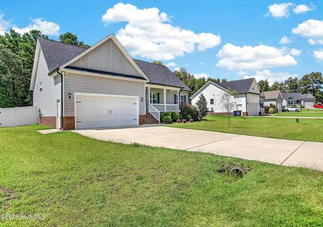 Photo 2 of Single family home for sale at 105 Hawk Pl, Goldsboro, NC 27530 | MLS# 100595591 | Listing updated on 2026-08-26