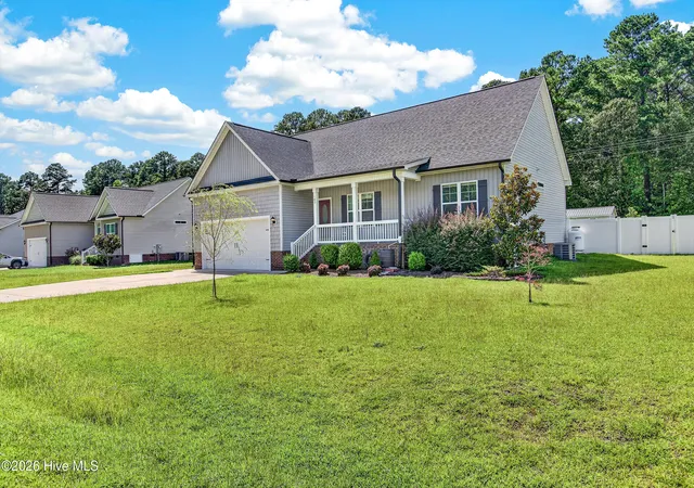 Photo 3 of Single family home for sale at 105 Hawk Pl, Goldsboro, NC 27530 | MLS# 100595591 | Listing updated on 2026-10-01