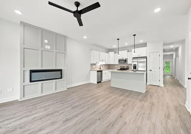 Photo 3 of Townhouse for sale at 2020 Dartford Dr #B, Greenville, NC 27834 | MLS# 100502529 | Listing updated on 2026-09-23