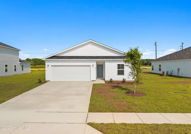 Photo 1 of Single family home for sale at 102 Nesbitt Ct, Jacksonville, NC 28546 | MLS# 100565798 | Listing updated on 2026-09-14