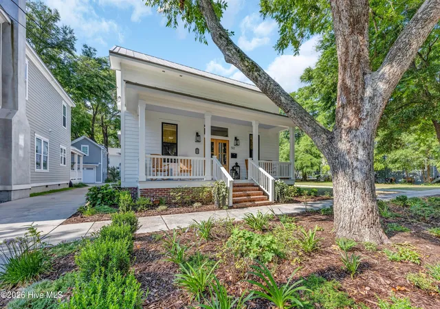 Photo 2 of Single family home for sale at 512 Nun St, Wilmington, NC 28401 | MLS# 100596874 | Listing updated on 2026-09-09