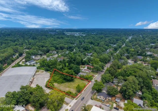 Photo 4 of House for sale at 4615 Masonboro Loop Rd, Wilmington, NC 28409 | MLS# 100598546 | Listing updated on 2026-08-24