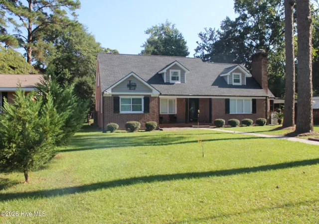 3rd image of 227 E College St, Whiteville, NC 28472 | MLS# 100597345