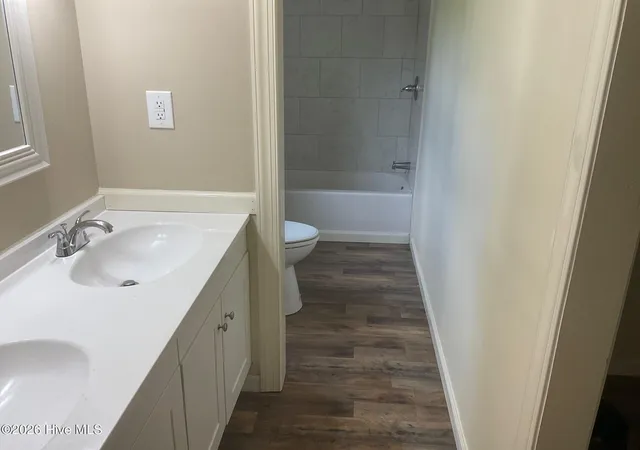 Photo 4 of Manufactured home for sale at 920 Benjamin Dr, Greenville, NC 27834 | MLS# 100598937 | Listing updated on 2026-09-17