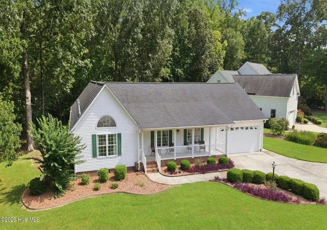 Photo 1 of Single family home for sale at 101 Pamlico Pl, Chocowinity, NC 27817 | MLS# 100598331 | Listing updated on 2026-10-04