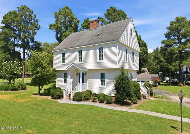 Photo 2 of Single family home for sale at 25 E River Acres Rd, Washington, NC 27889 | MLS# 100596309 | Listing updated on 2026-08-21