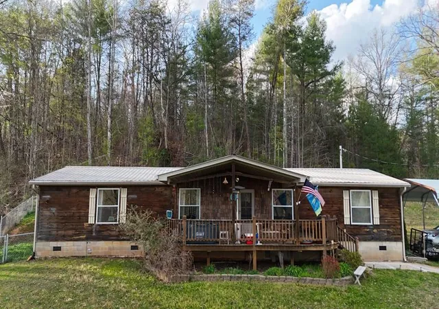 Photo 1 of Manufactured home for sale at 67 Eagle Ln, Hayesville, NC 28904 | MLS# 98519846 | Listing updated on 2026-08-18