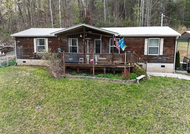 Photo 2 of Manufactured home for sale at 67 Eagle Ln, Hayesville, NC 28904 | MLS# 98519846 | Listing updated on 2026-08-18