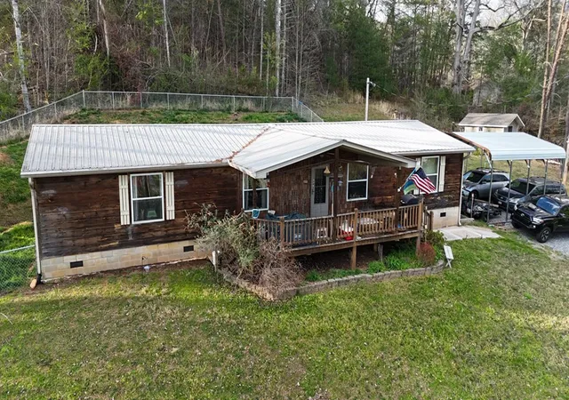 Photo 5 of Manufactured home for sale at 67 Eagle Ln, Hayesville, NC 28904 | MLS# 98519846 | Listing updated on 2026-08-18