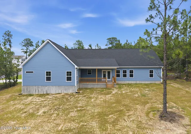 Photo 17 of Single family home for sale at 2013 Pewter Dr, West End, NC 27376 | MLS# 100578464 | Listing updated on 2026-08-24