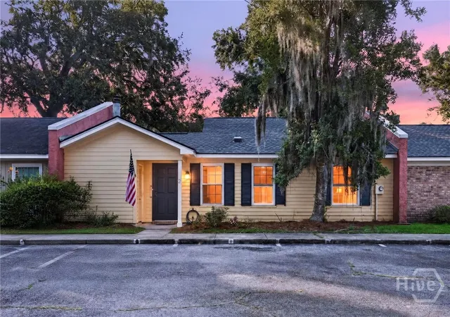 1st image of 2 Harpoon Ct, Savannah, GA 31410 | MLS# SA362695