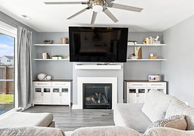 Photo 3 of Single family home for sale at 140 Tanglewood Ct, Hampstead, NC 28443 | MLS# 100593095 | Listing updated on 2026-09-04
