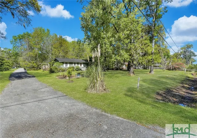 Photo 2 of Single family home for sale at 5805 Beverly St, Savannah, GA 31405 | MLS# SA309491 | Listing updated on 2026-10-29