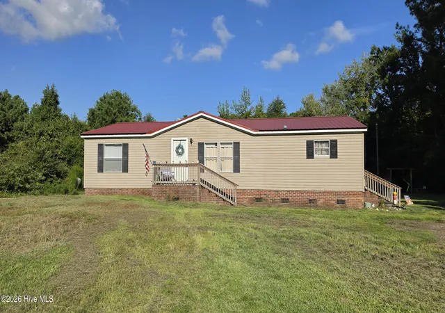 Photo 1 of Manufactured home for sale at 456 Russells Creek Rd, Beaufort, NC 28516 | MLS# 100599193 | Listing updated on 2026-08-26