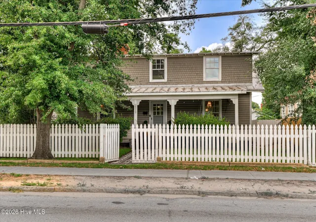 Photo 3 of Single family home for sale at 2515 Wrightsboro Rd, Augusta, GA 30904 | MLS# 100591075 | Listing updated on 2026-08-25