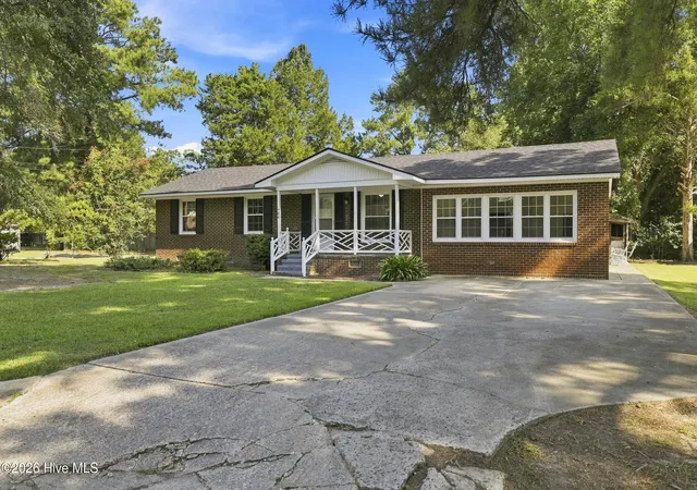 Photo 2 of Single family home for sale at 404 W Green St, Robersonville, NC 27871 | MLS# 100596701 | Listing updated on 2026-09-30
