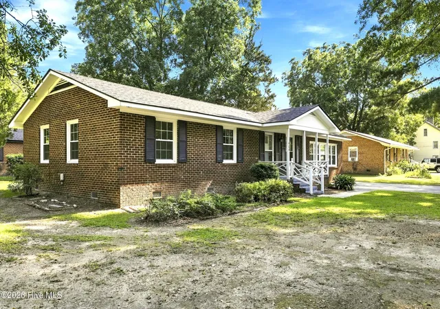 Photo 3 of Single family home for sale at 404 W Green St, Robersonville, NC 27871 | MLS# 100596701 | Listing updated on 2026-09-30