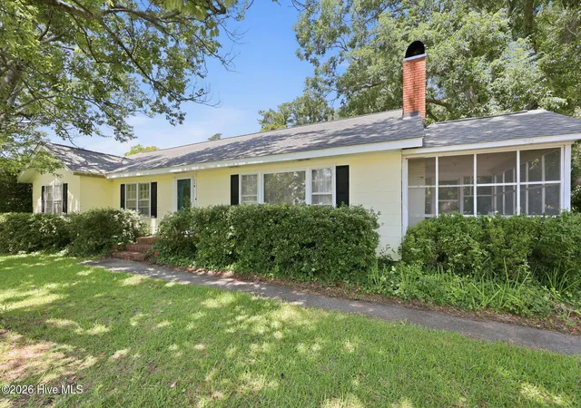 Photo 2 of Single family home for sale at 114 Marshallberg Rd, Smyrna, NC 28579 | MLS# 100589187 | Listing updated on 2026-08-25