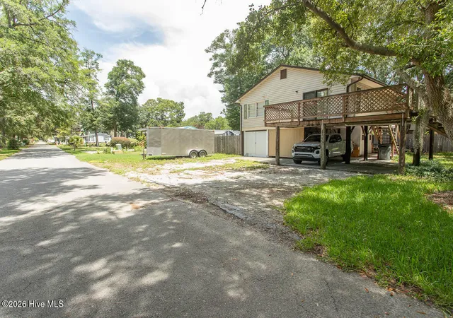 Photo 3 of Single family home for sale at 2001 Oakland Dr SW, Ocean Isle Beach, NC 28469 | MLS# 100589723 | Listing updated on 2026-09-09