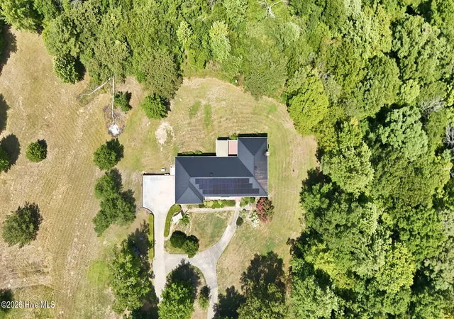 Photo 3 of Single family home for sale at 124 Riverside Rd, Carthage, NC 28327 | MLS# 100588114 | Listing updated on 2026-09-25