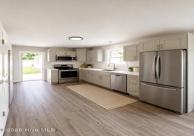Photo 3 of Single family home for sale at 784 W Nc 55 Hwy, New Bern, NC 28562 | MLS# 100547524 | Listing updated on 2026-08-18