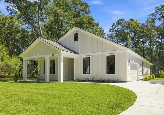 Photo 3 of Single family home for sale at 53 Marsh Dr, Beaufort, SC 29907 | MLS# SA355197 | Listing updated on 2026-09-14