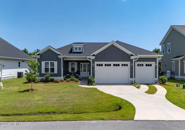 Photo 1 of Single family home for sale at 421 Taylorwood Dr, Beaufort, NC 28516 | MLS# 100578946 | Listing updated on 2026-08-19