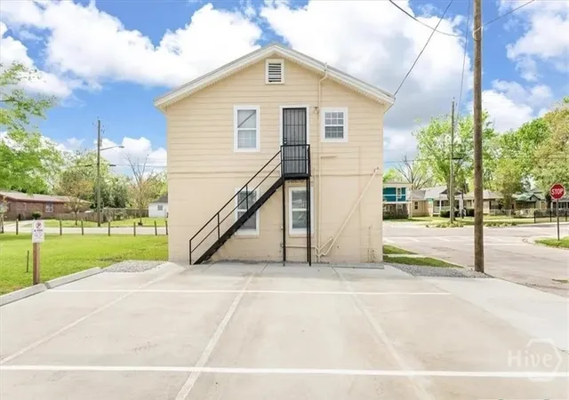 Photo 3 of Multi family home for sale at 1514 Augusta Ave, Savannah, GA 31415 | MLS# SA361384 | Listing updated on 2026-08-24