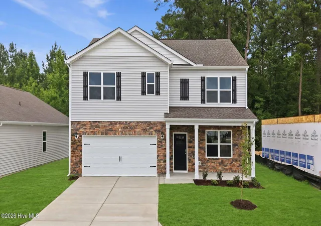 Photo 2 of Single family home for sale at 1405 Green Ridge Dr, Winterville, NC 28590 | MLS# 100597445 | Listing updated on 2026-09-15