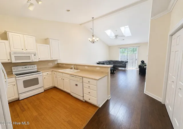 Photo 4 of Townhouse for sale at 5006 Carleton Dr #Unit 148, Wilmington, NC 28403 | MLS# 100593055 | Listing updated on 2026-09-14