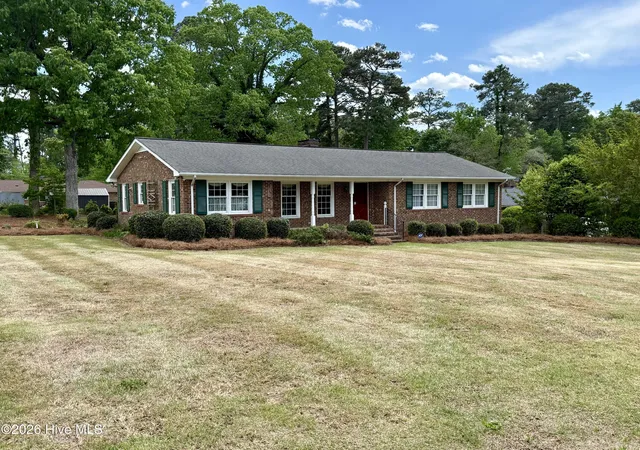 Photo 3 of Single family home for sale at 1391 Johnson Dr, Williamston, NC 27892 | MLS# 100569364 | Listing updated on 2026-08-23