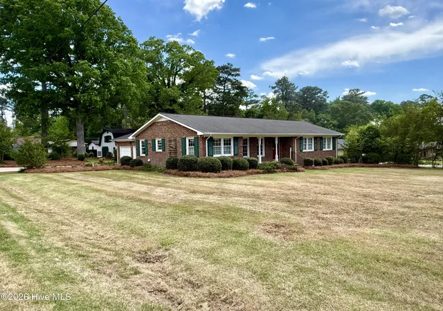 Photo 3 of Single family home for sale at 1391 Johnson Dr, Williamston, NC 27892 | MLS# 100569364 | Listing updated on 2026-08-23