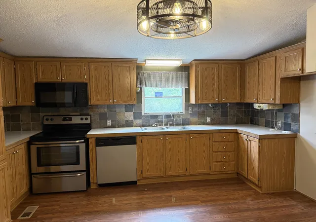 Photo 3 of Manufactured home for sale at 26 Flycatcher Dr, Trenton, SC 29847 | MLS# 98202533 | Listing updated on 2026-08-18