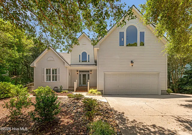 Photo 3 of Single family home for sale at 573 Coral Ridge Rd, Atlantic Beach, NC 28512 | MLS# 100594428 | Listing updated on 2026-08-25