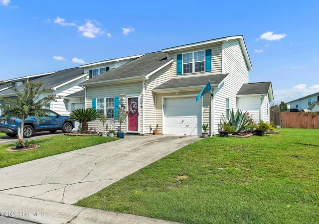 Photo 2 of Townhouse for sale at 115 Jessie Cir, Hubert, NC 28539 | MLS# 100593470 | Listing updated on 2026-08-25