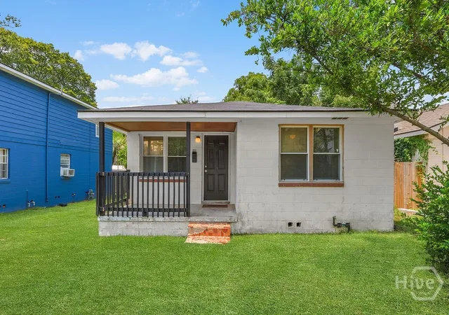 Photo 1 of Single family home for sale at 3311 Myrtle St, Savannah, GA 31405 | MLS# SA361686 | Listing updated on 2026-09-17